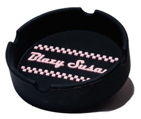Blazy Suzan Heat-Resisant Classic Silicone Ashtray - Black